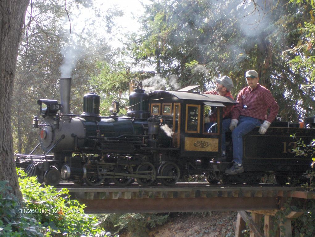 Hillcrest Christmas Tree & Pumpkin Farm Reedley CA 93654 5596382762